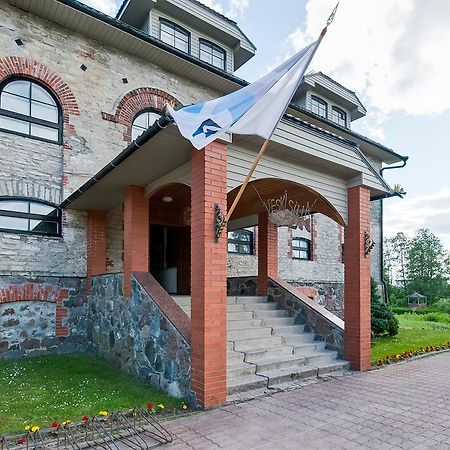 Veskisilla Hotel Türi 외부 사진