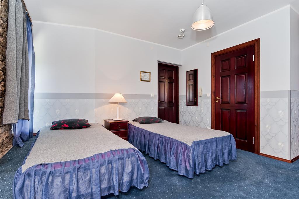 Veskisilla Hotel Türi 외부 사진
