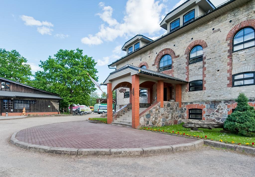 Veskisilla Hotel Türi 외부 사진