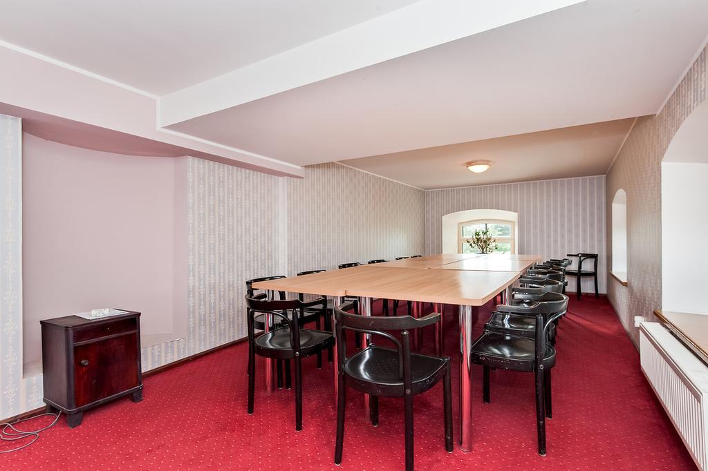 Veskisilla Hotel Türi 외부 사진