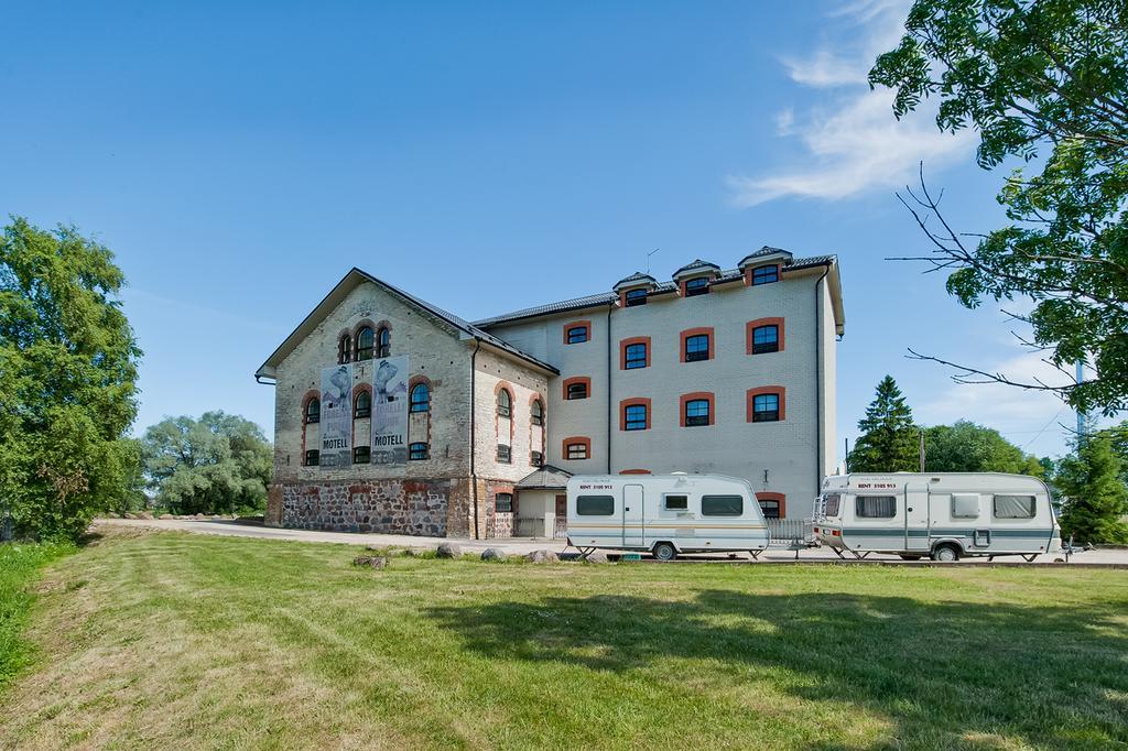 Veskisilla Hotel Türi 외부 사진