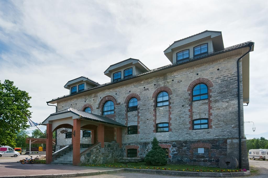 Veskisilla Hotel Türi 외부 사진